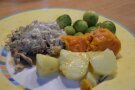 Gekochte Gemüse: Süßkartoffel, Kartoffel, Rosenkohl und Pilze