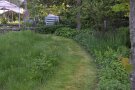 Gemähter Weg in Wiesenfläche