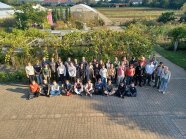 Gruppenfoto vom 3. Bayerischen Azubitag zum Netzwerken im Ökogartenbau.